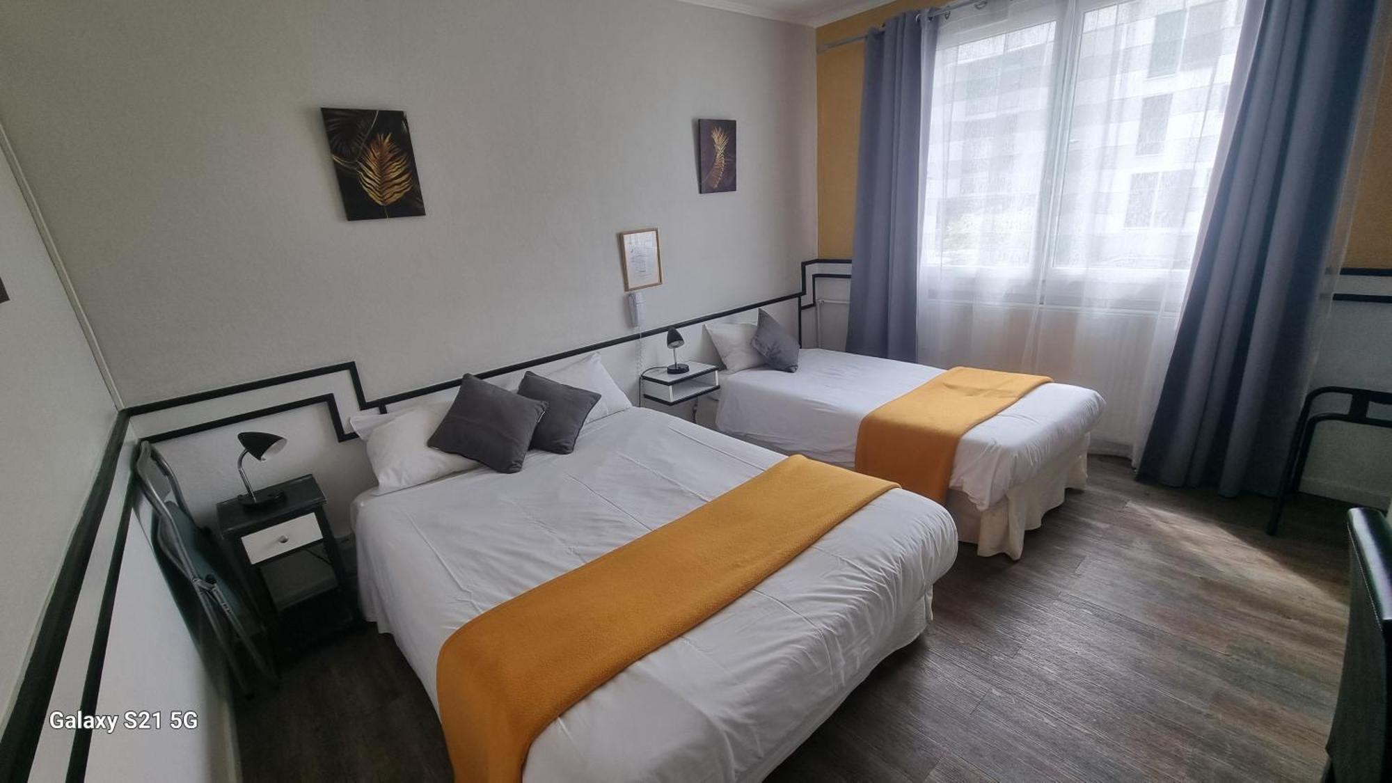 Hotel Du Tricastin Pierrelatte Dış mekan fotoğraf